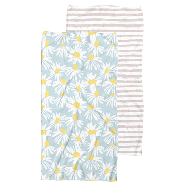 Simply Southern® Quick Dry Beach Towel: Daisy