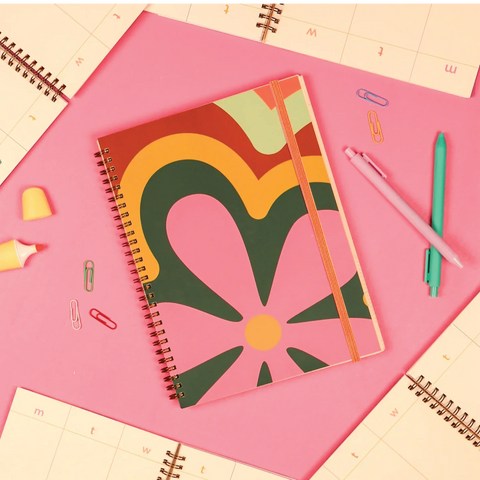 Perpetual Undated Planner: Nostalgia