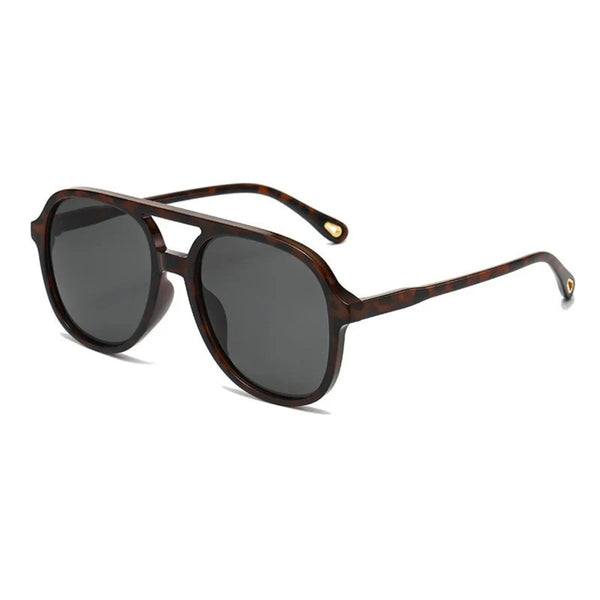Classic Oversized Sunglasses: Brown