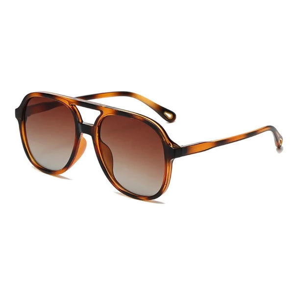 Classic Oversized Sunglasses: Light Brown