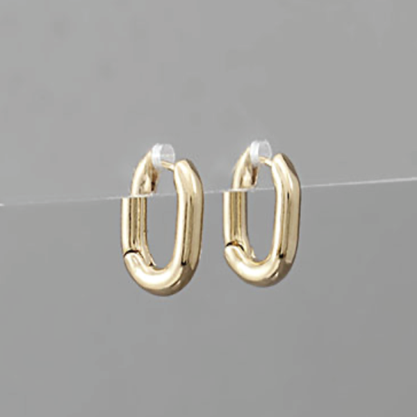 18mm Gold Oval Huggie